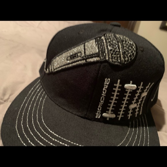 Custom made hat - Picture 4 of 8
